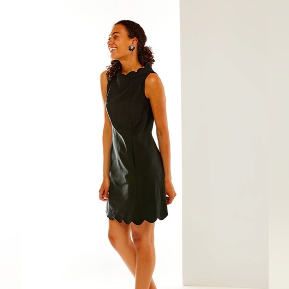 Sara Campbell Signature Stretch Scallop Dress - Picture 9 of 9